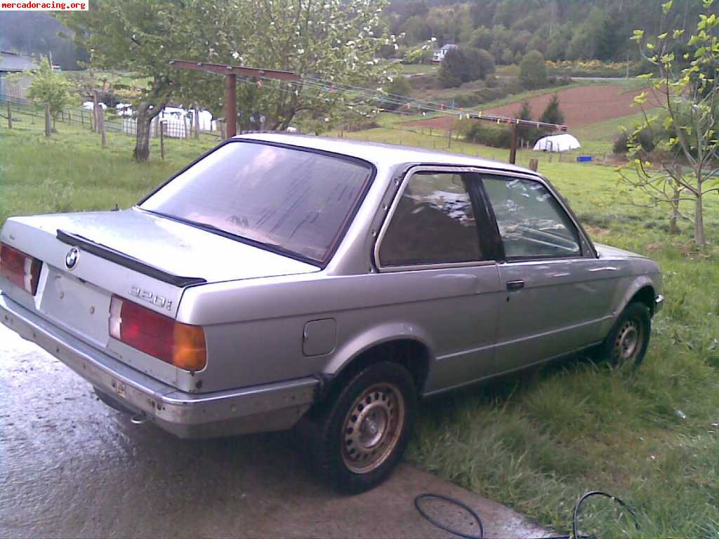 Vendo bmw 320i e30