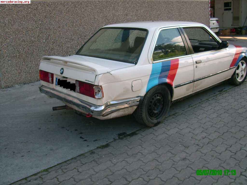 Se vende 320i e30