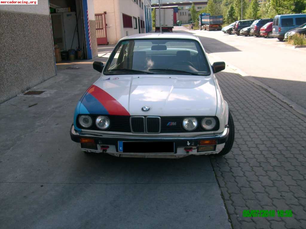 Se vende 320i e30