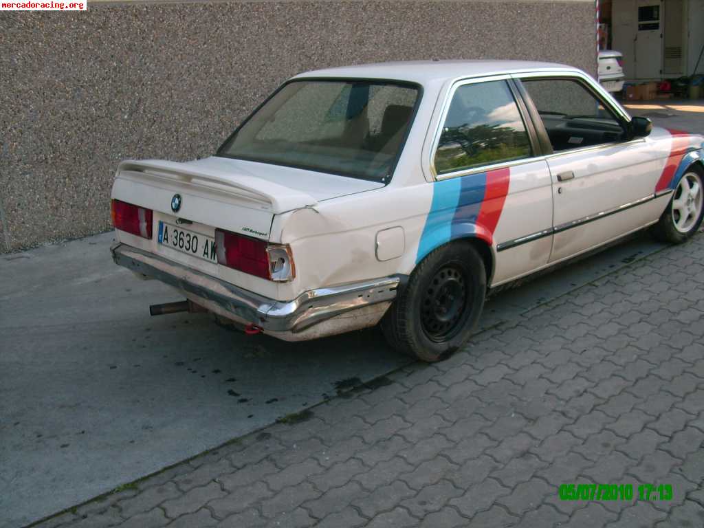 Se vende 320i e30