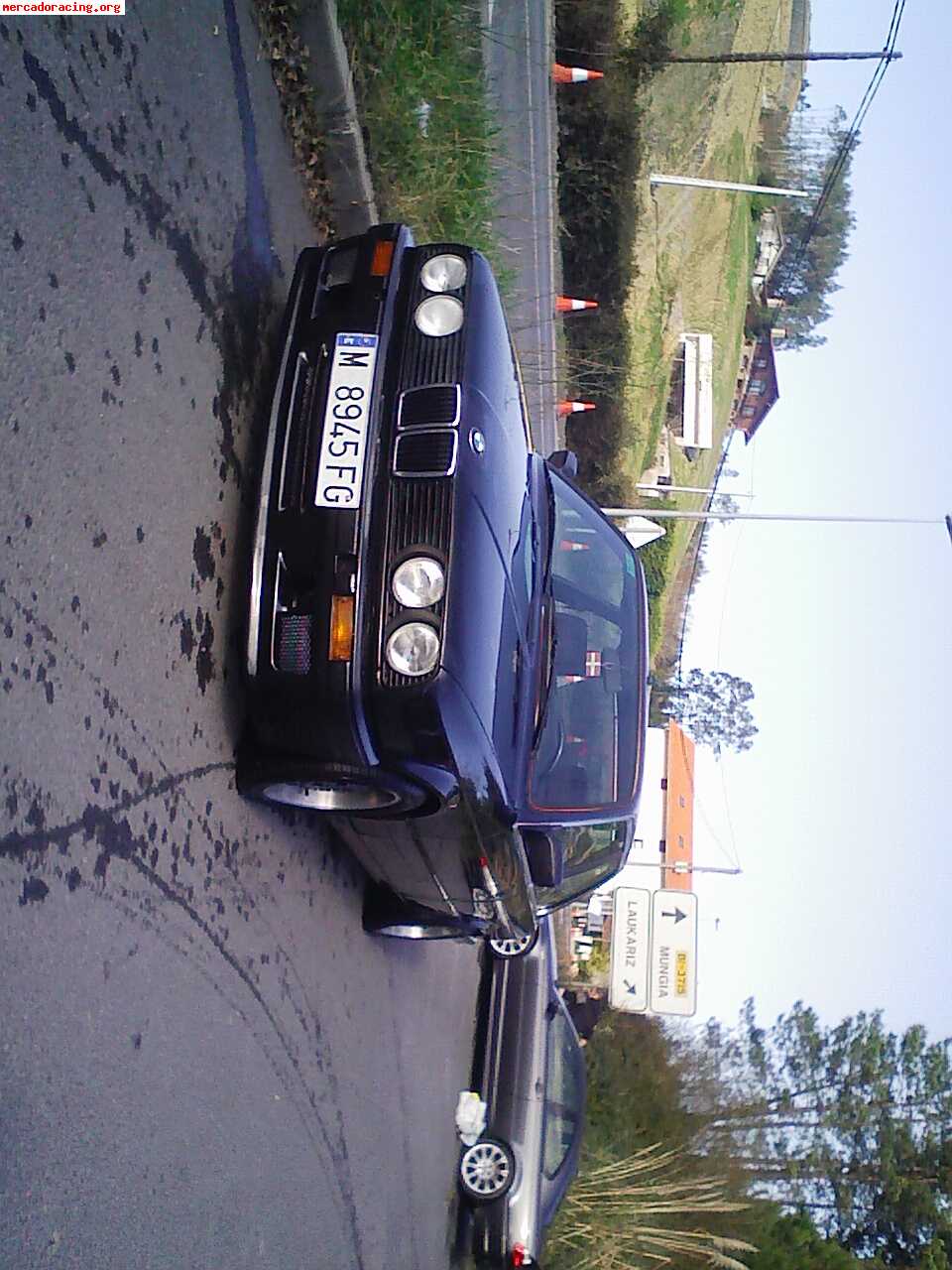 Se vende bmw e-30 323i