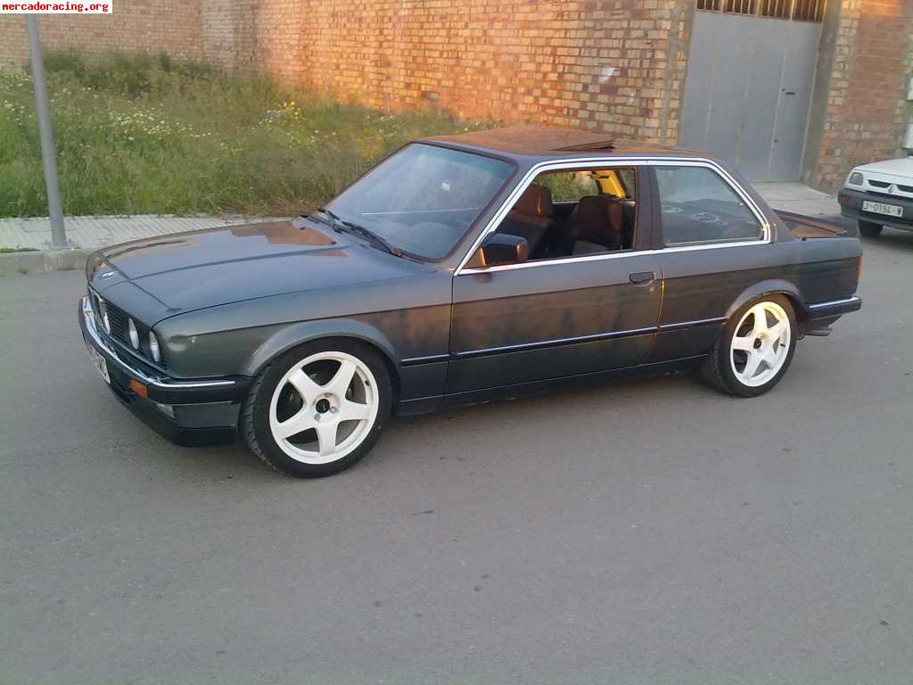 Holaa vendo bmw e30 325i coupe  ¨(4000 e)