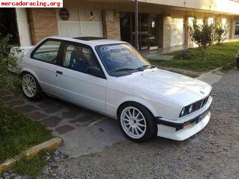 Se vende bmw 325 e30 carreras