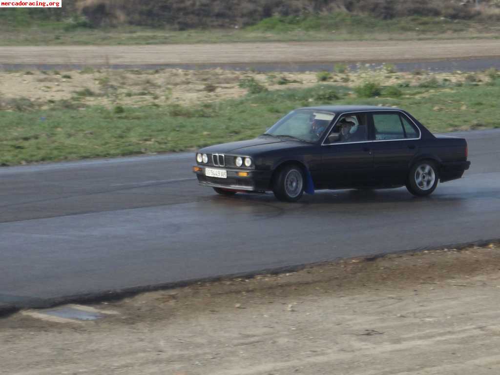 Se vende bmw e30 con motor m50 2.5 24v