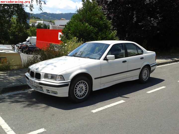 Se vende bmw e36  320i      para slalom  980€