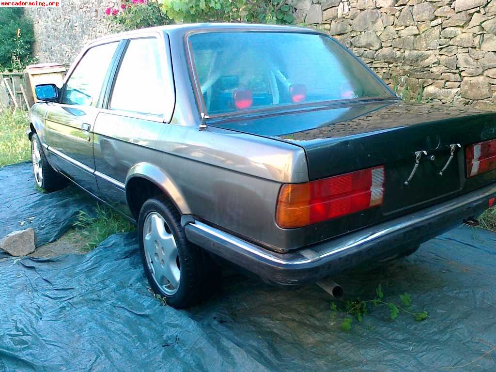 Se vende 318is e30 2000€ o como parte de pago