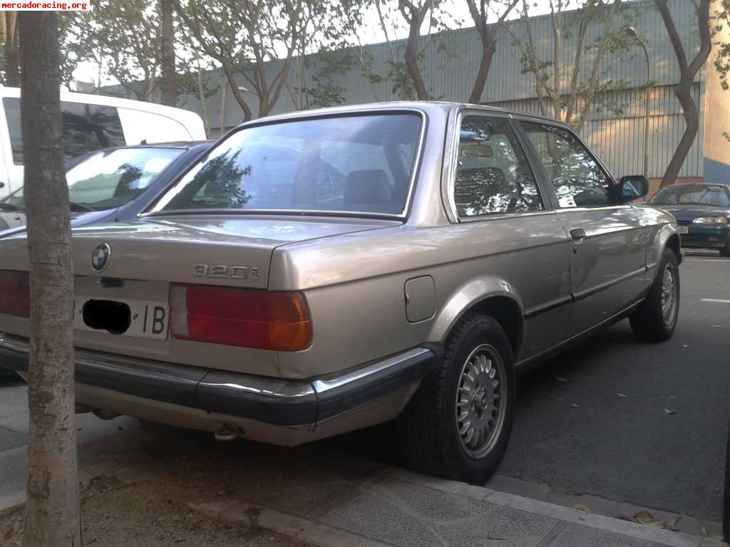 325i e30 2200€