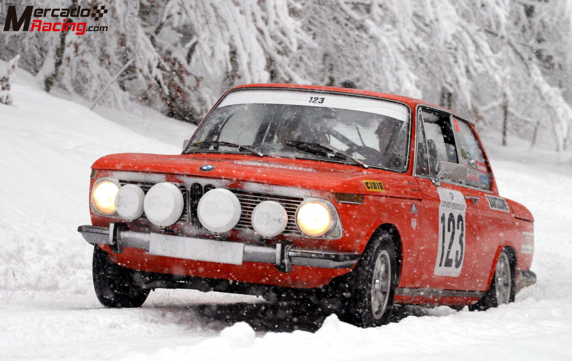 Vendo mi bmw 2002 del año 1973.