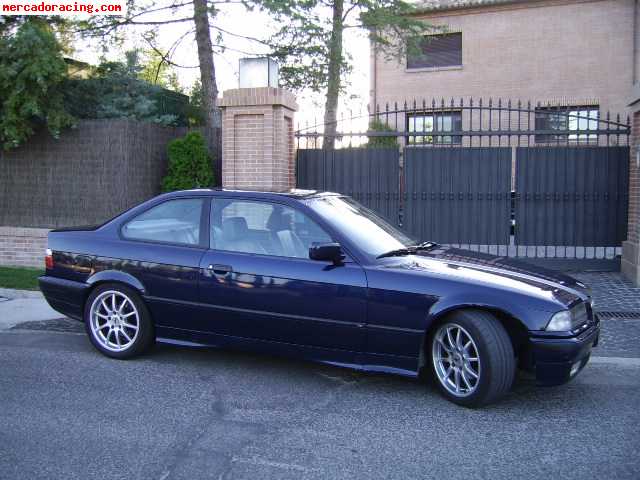 Bmw 325 i coupé 190 cv..............3800 €