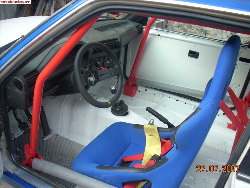 Vendo bmw 320 con barras arnes baket sin documentar percio 1