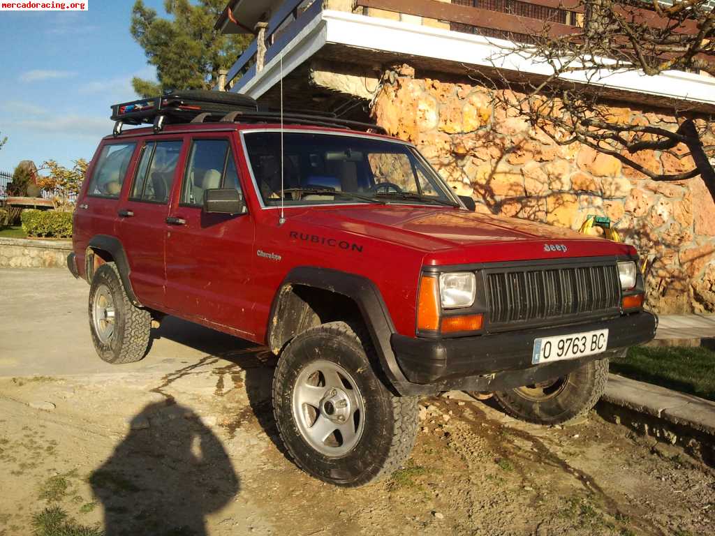 Se vende jeep cherokee 2.1 turbo diesel .2800e 