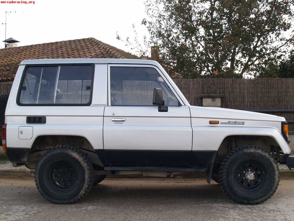 Toyota landa cruiser lj 70