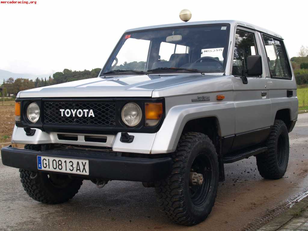 Toyota landa cruiser lj 70