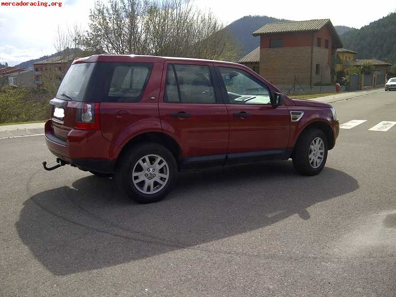 Land rover freelander 2 se td4