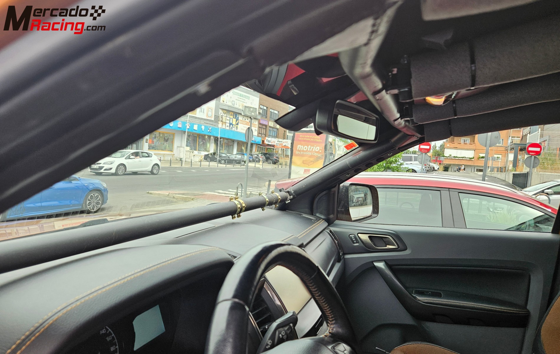 Vehiculo de asistencia raids tt