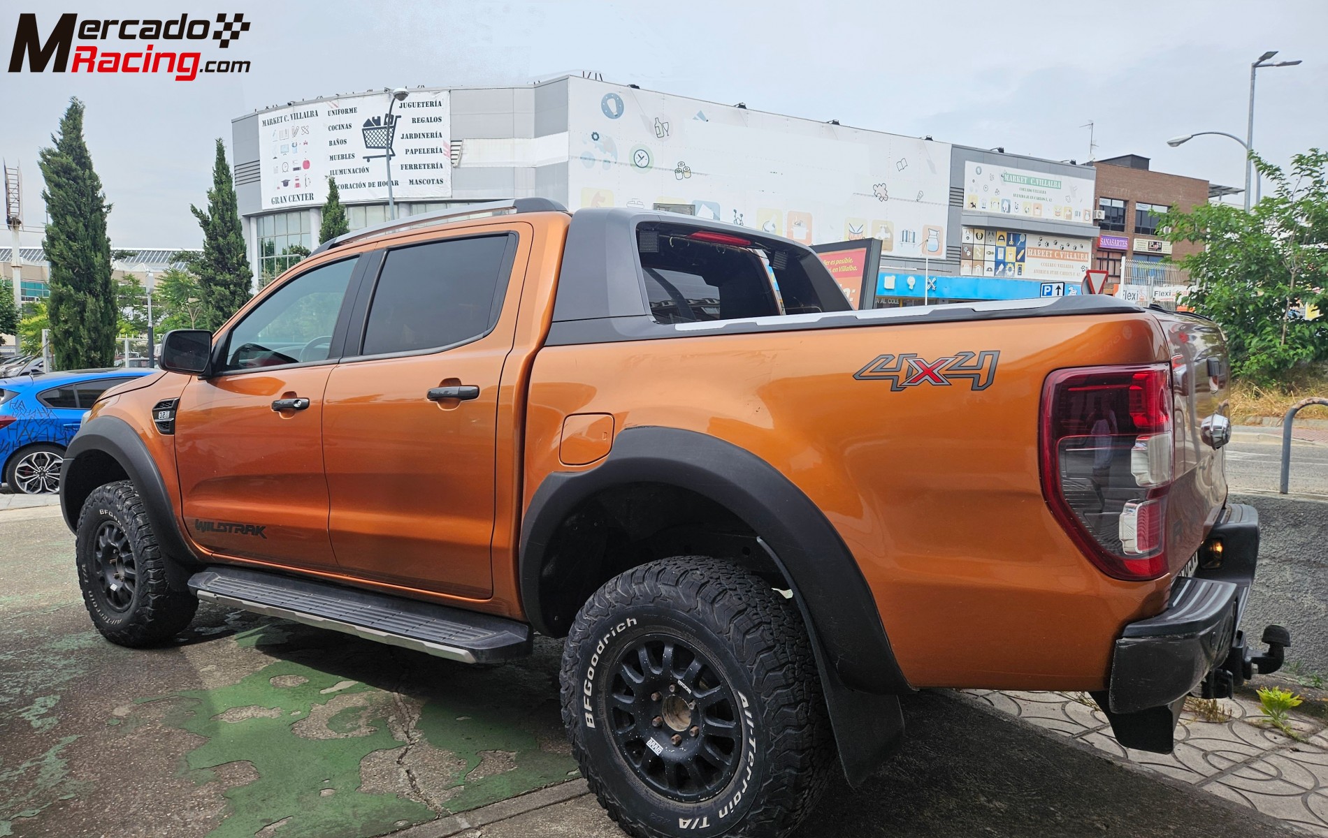 Vehiculo de asistencia raids tt