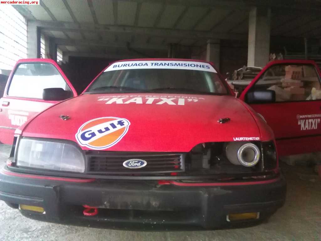Se vende ford sierra xr4i 3 puertas.
