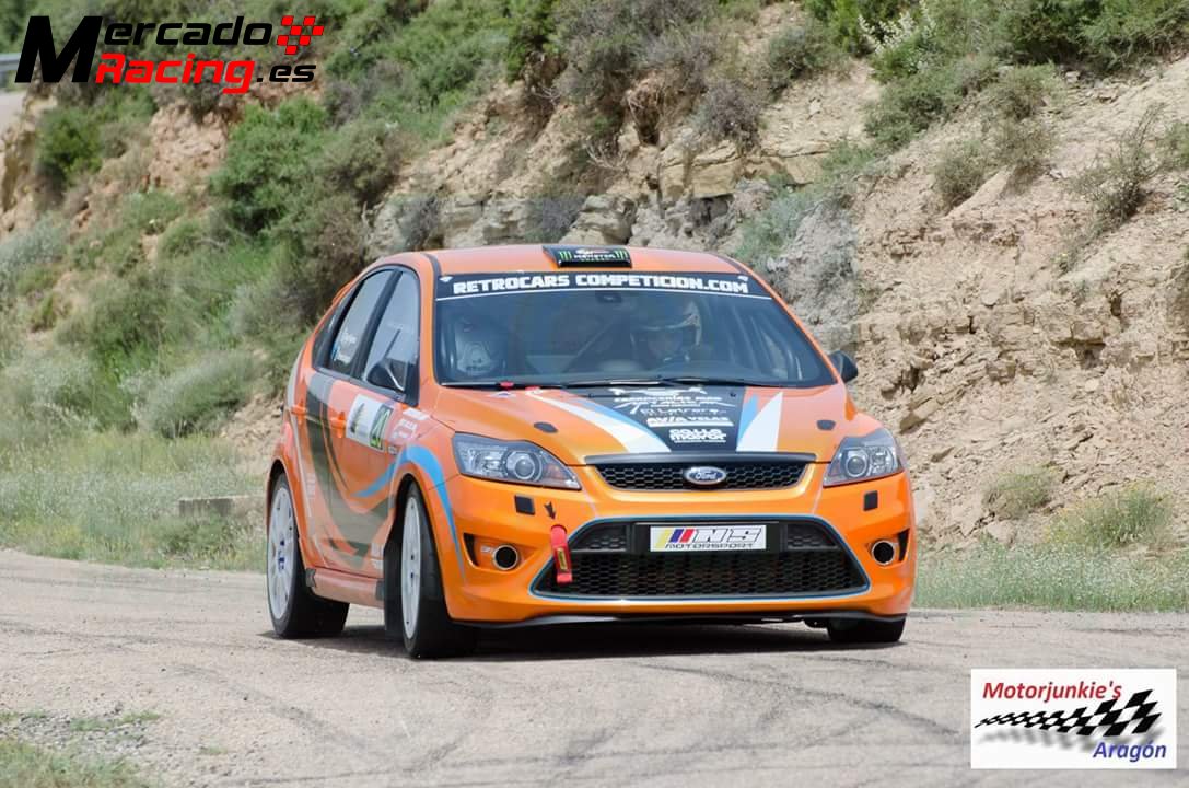 Se vende o cambia ford focus st rally