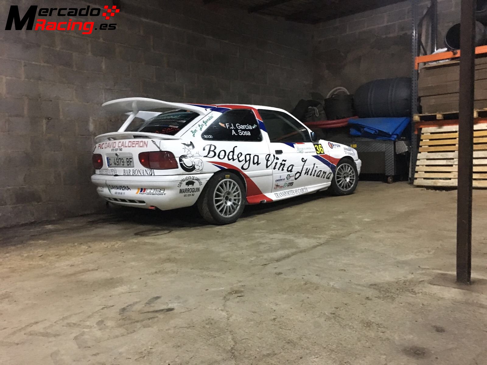 Ford escort rs2000