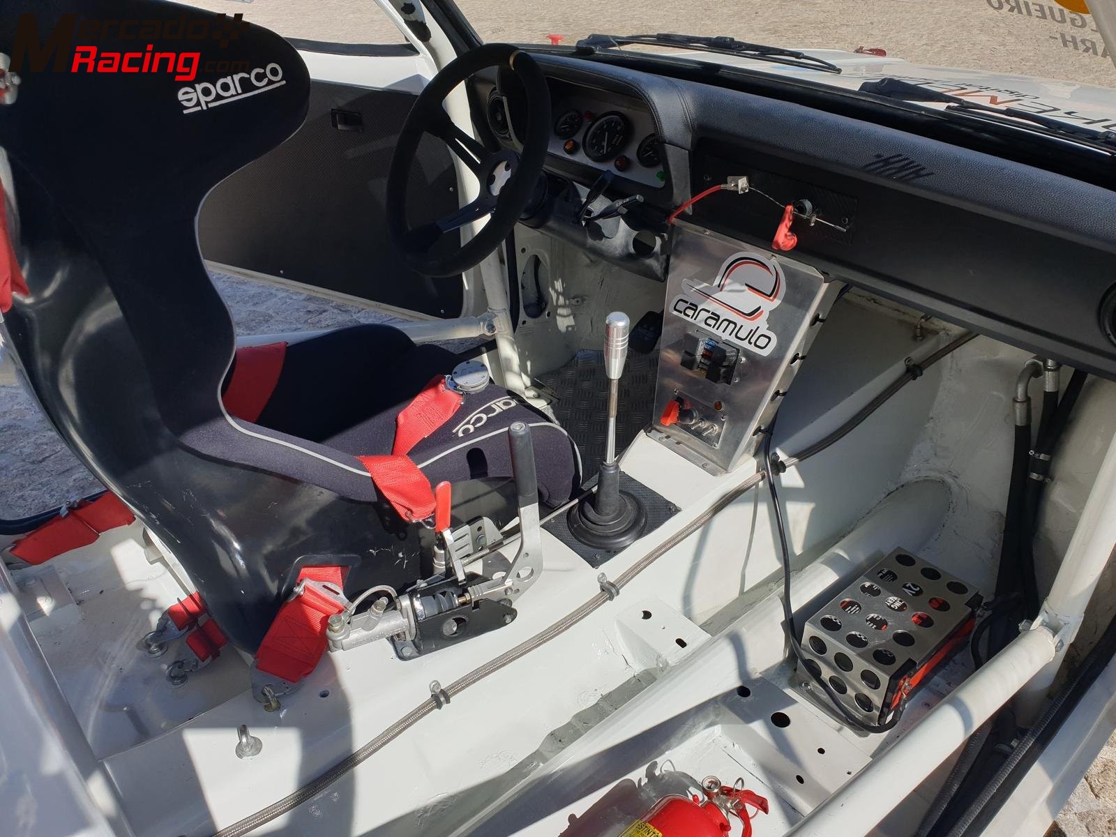 Coche de carreras ford escort mk2 - clásico listo para competir