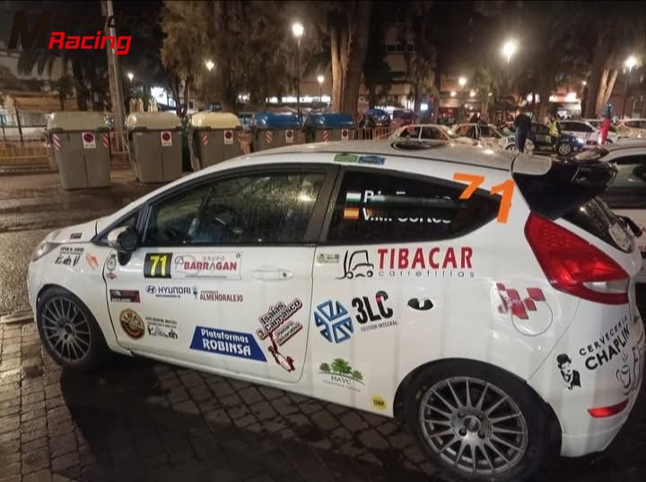 Se vende ford fiesta copa sportech