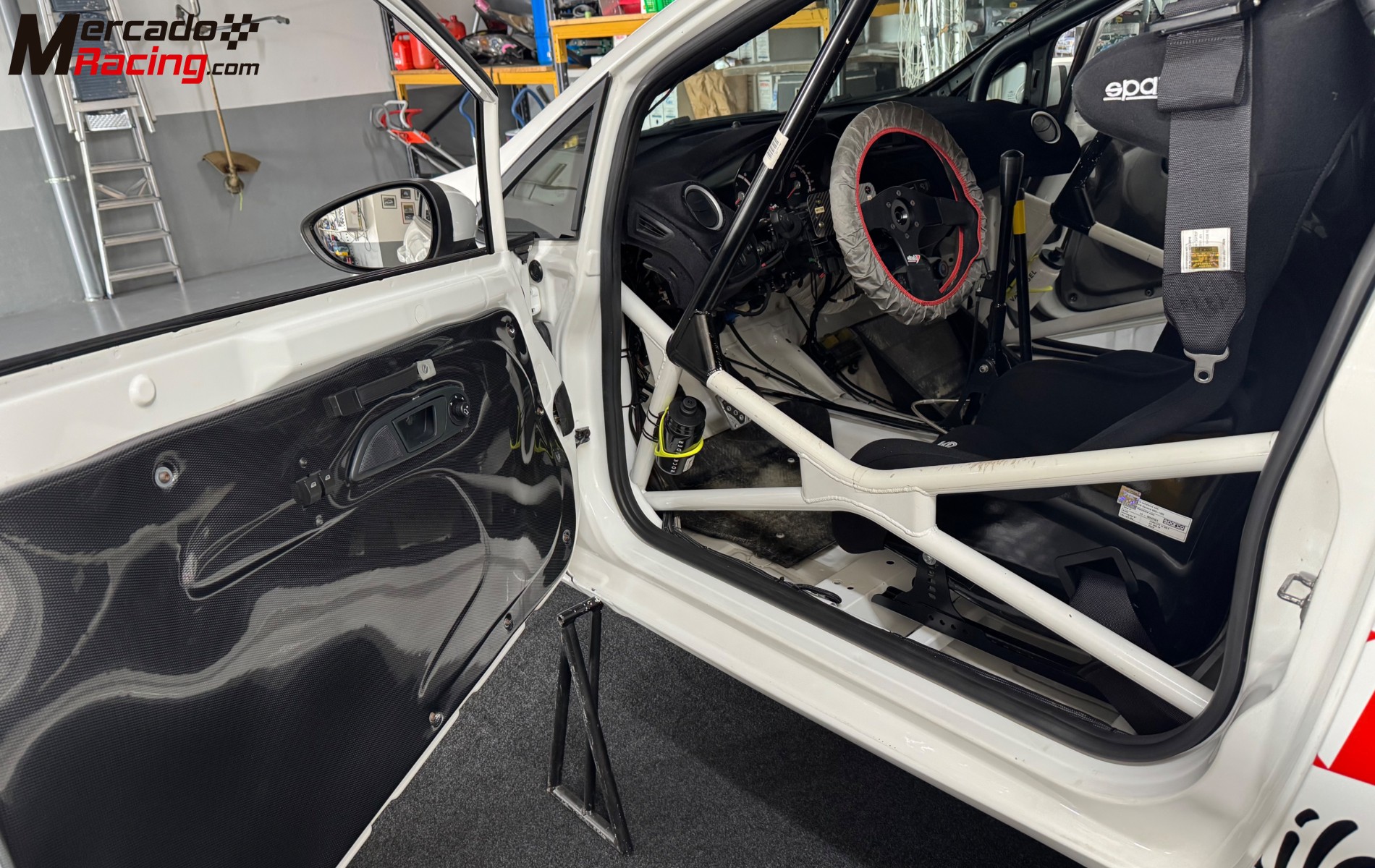 Se vende fiesta r2 msport impecable 