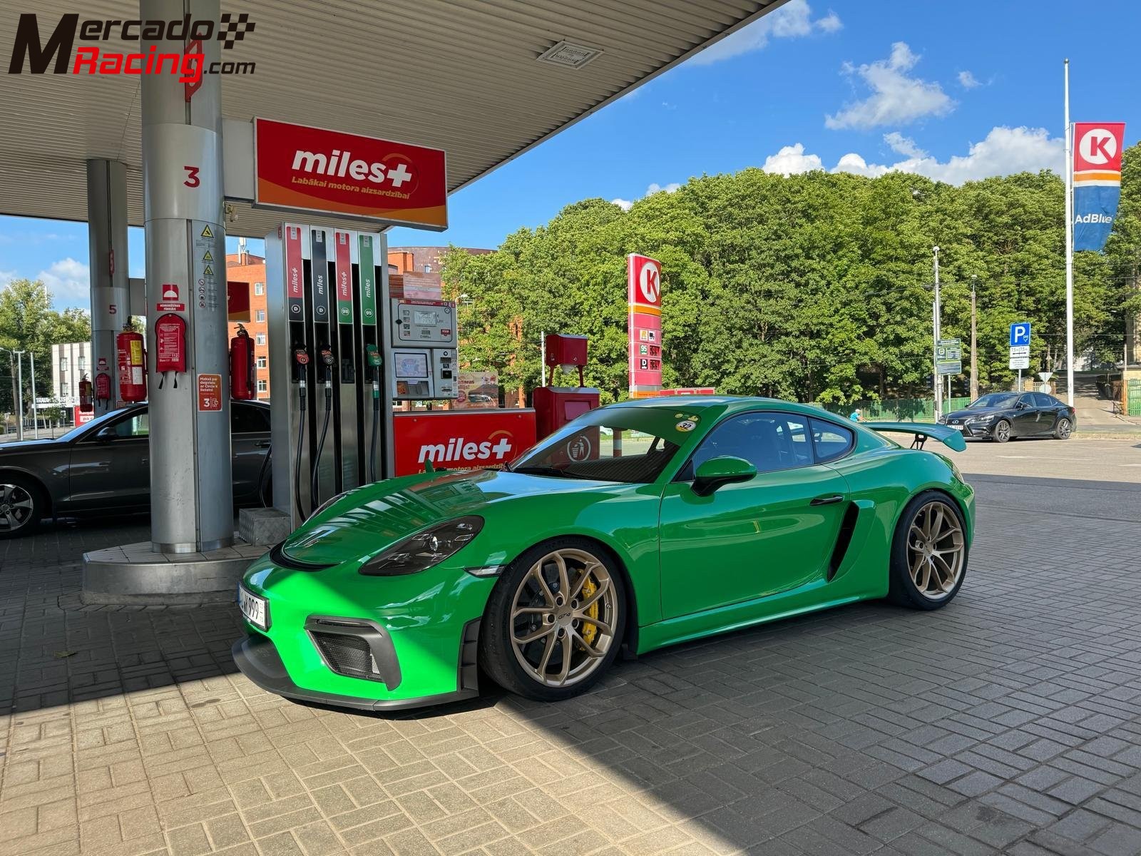 Porsche 718 gt4
