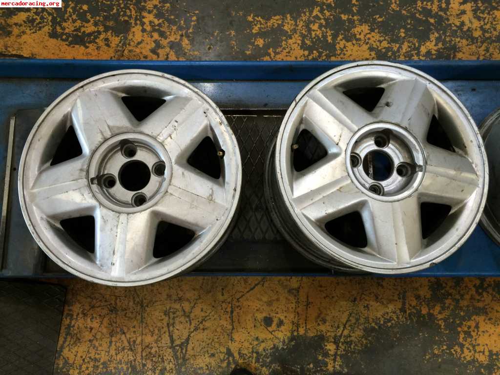 2 llantas clio sport   4 llantas momo  7.0x15  (200€)