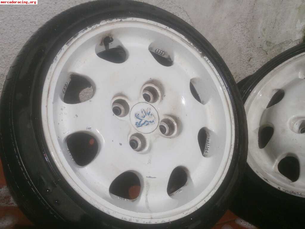 Vendo 4 llantas 205 gti blancas