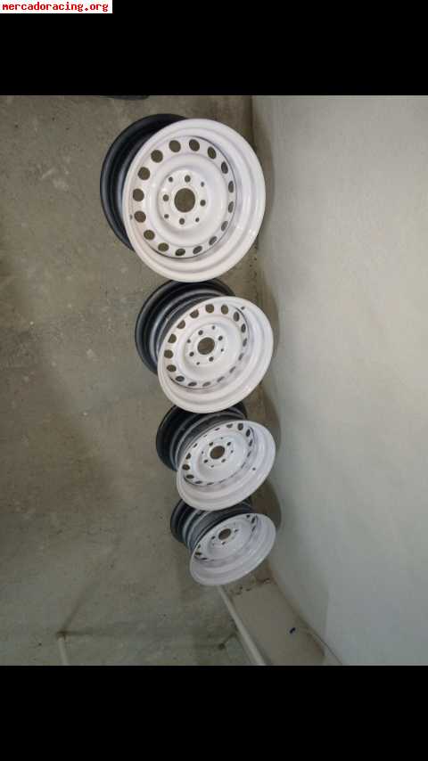 Se venden  4 llantas de chapa 7,5 pulgadas
