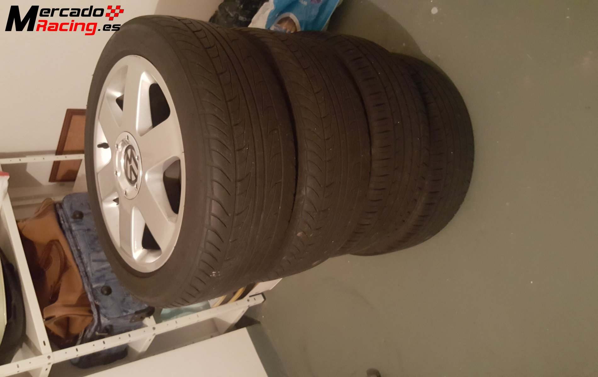 4 llantas  4 neumáticos nankang 215/50/17 casi nuevos 