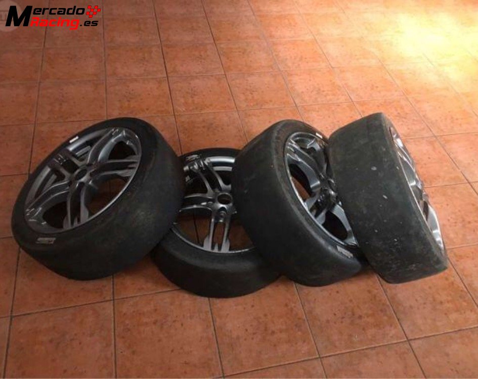 Llantas clio sport 3 fase 2    slicks dunlop 