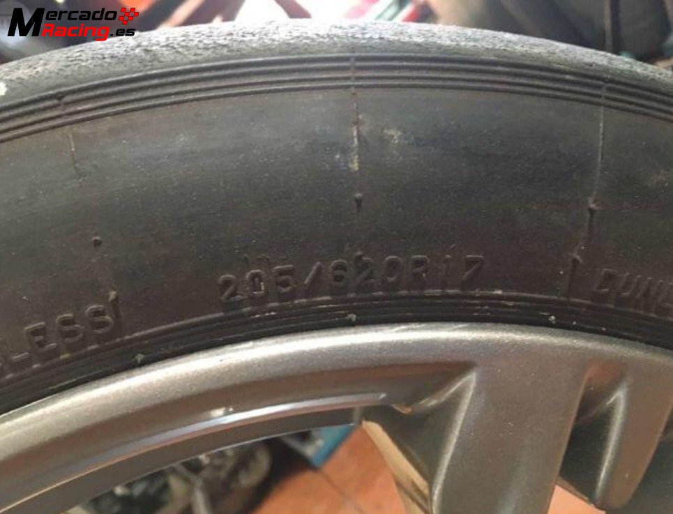 Llantas clio sport 3 fase 2    slicks dunlop 