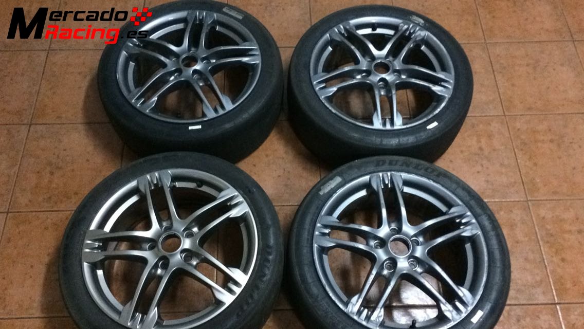 Llantas clio sport 3 fase 2    slicks dunlop 