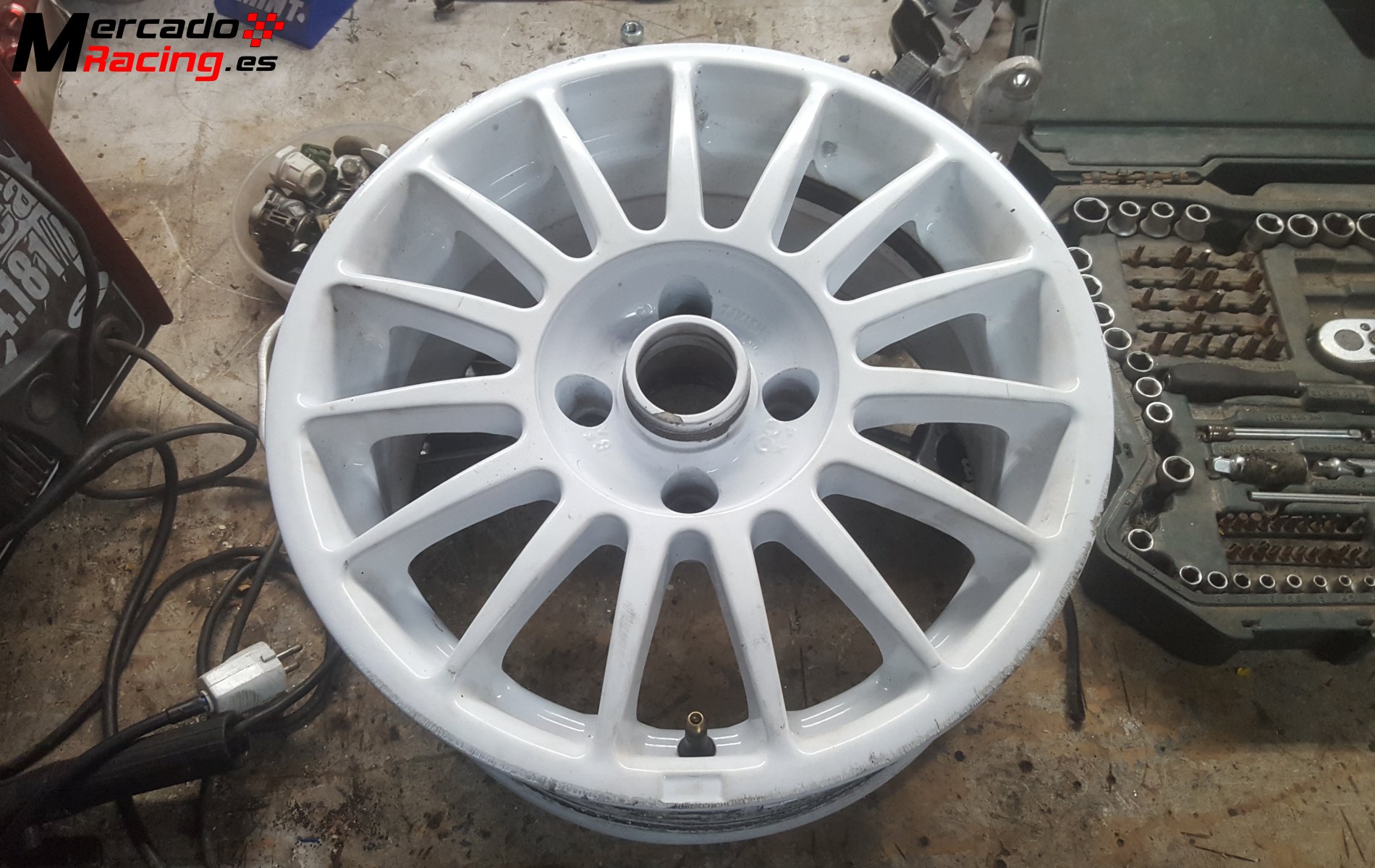 Vendo o cambio llantas en 15 4x108 con poco et