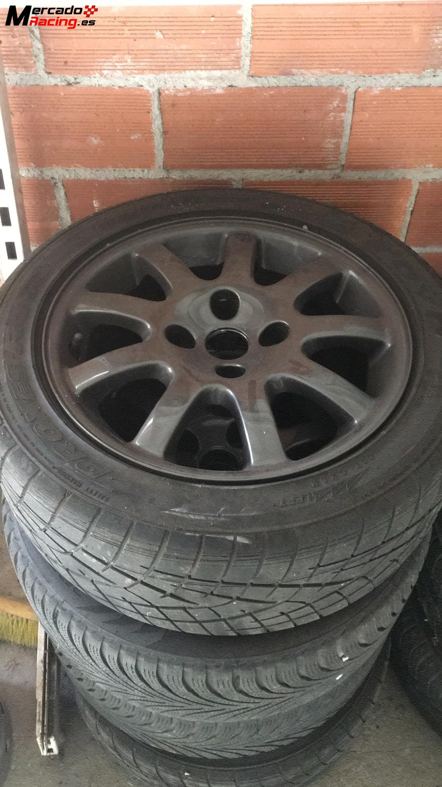 Vendo llantas con gomas de 206 gti en 15