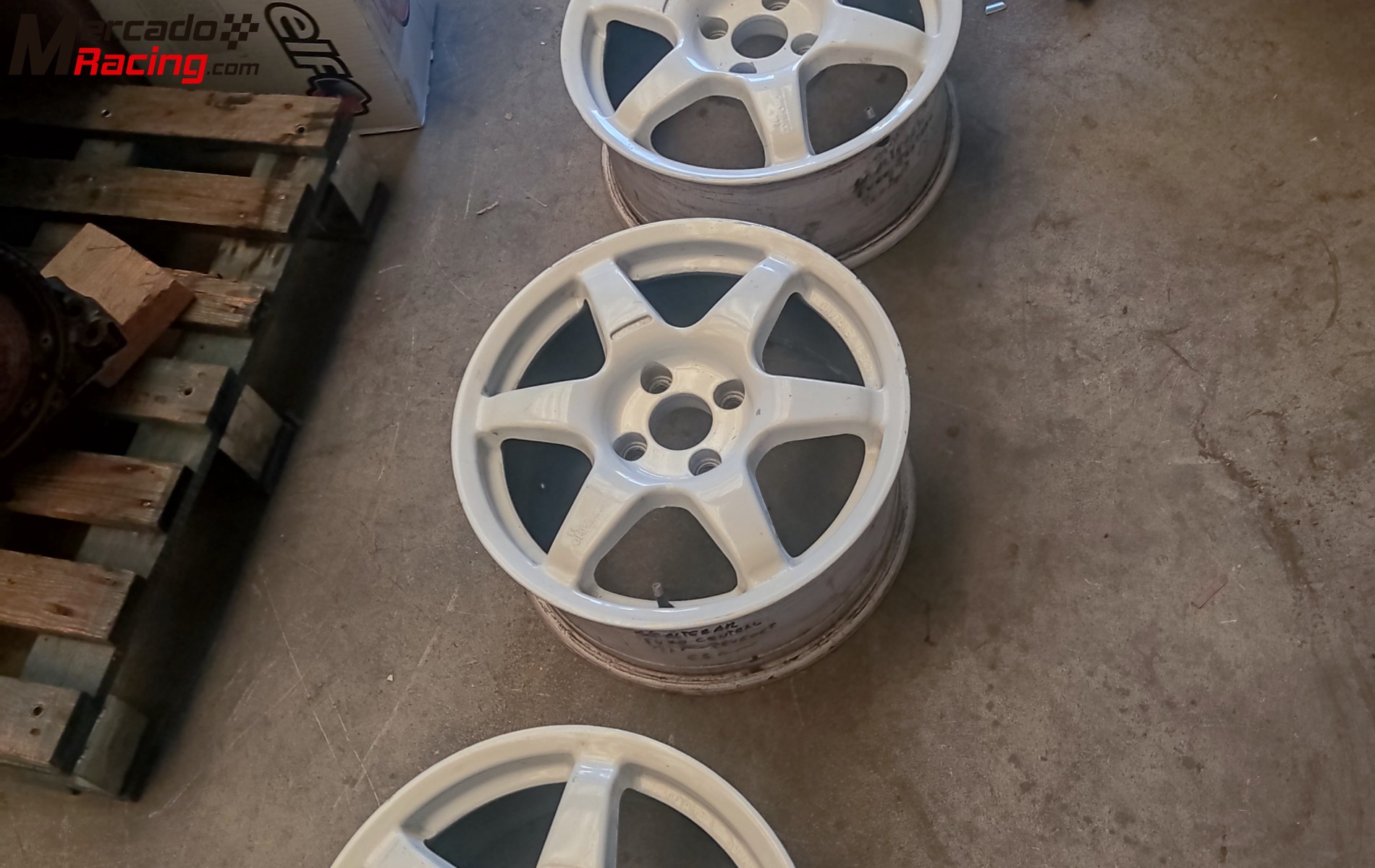 Compomotive mo6 4x108