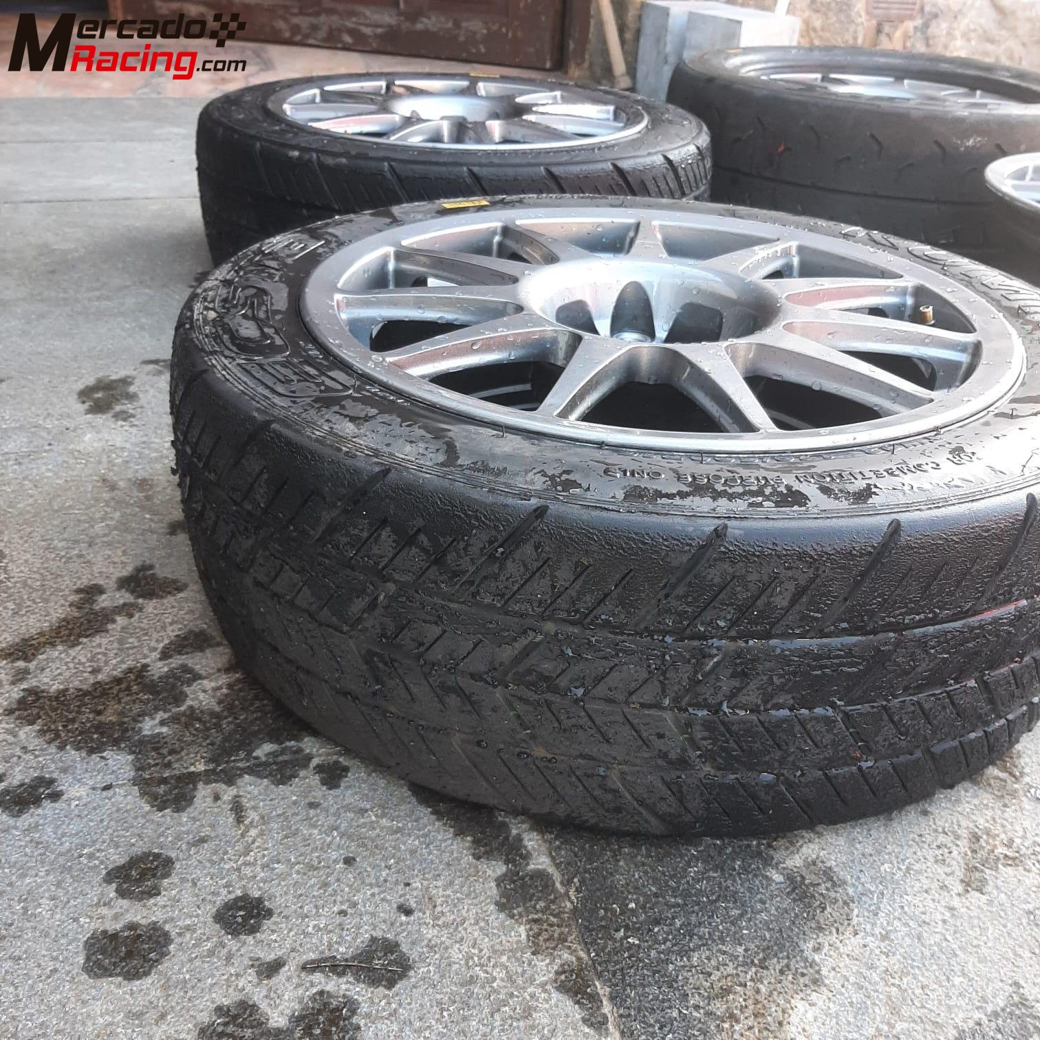 Se venden 8 llantas de 208 r2 semi nuevas!