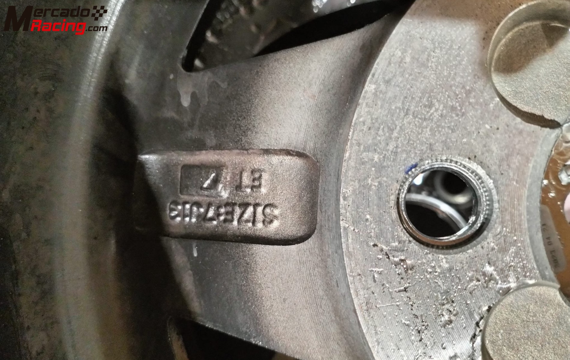 Impecable juego de 4 llantas targa en 7x13 con neumáticos nuevos toyo 185/60/13