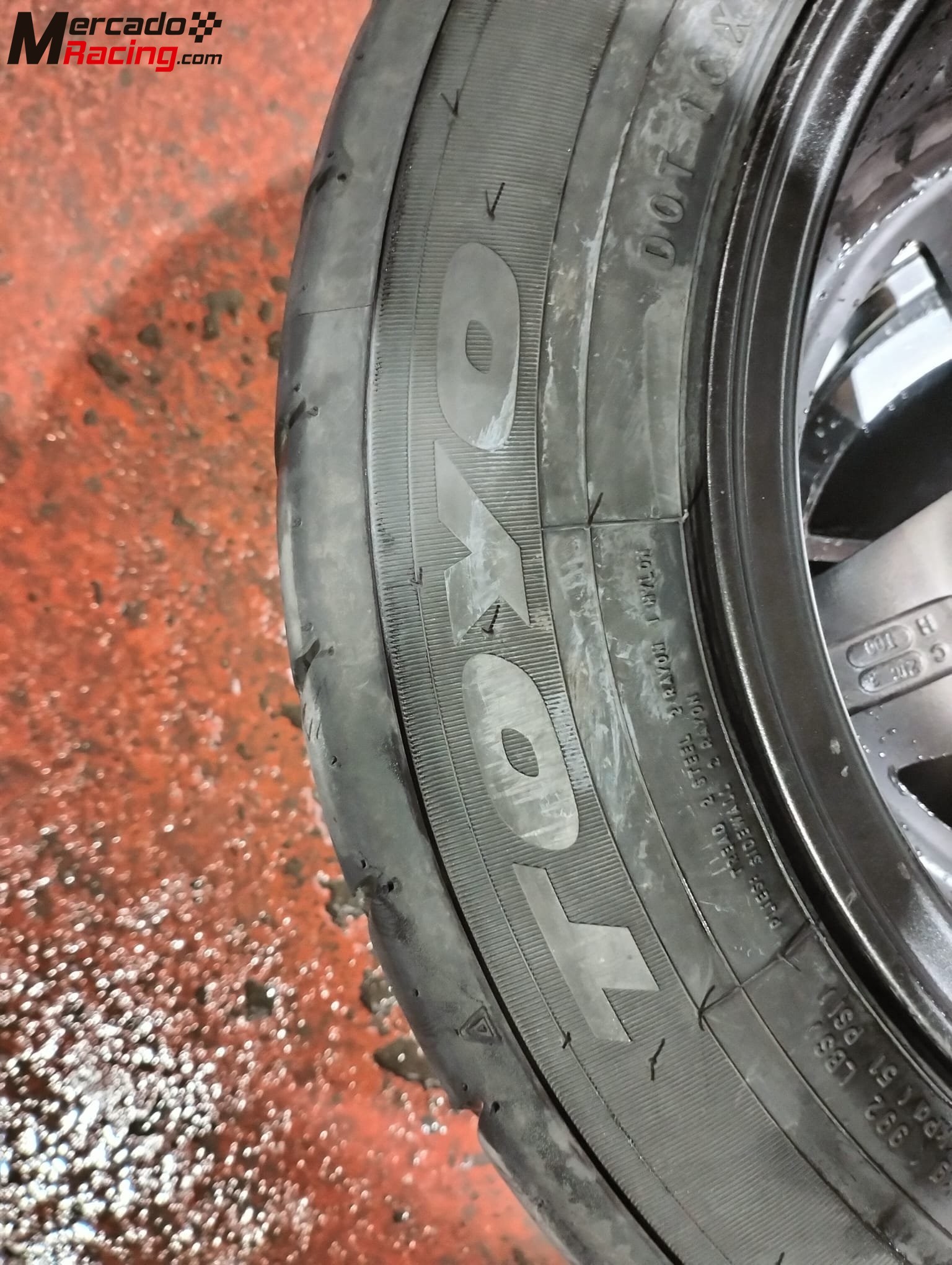 Impecable juego de 4 llantas targa en 7x13 con neumáticos nuevos toyo 185/60/13