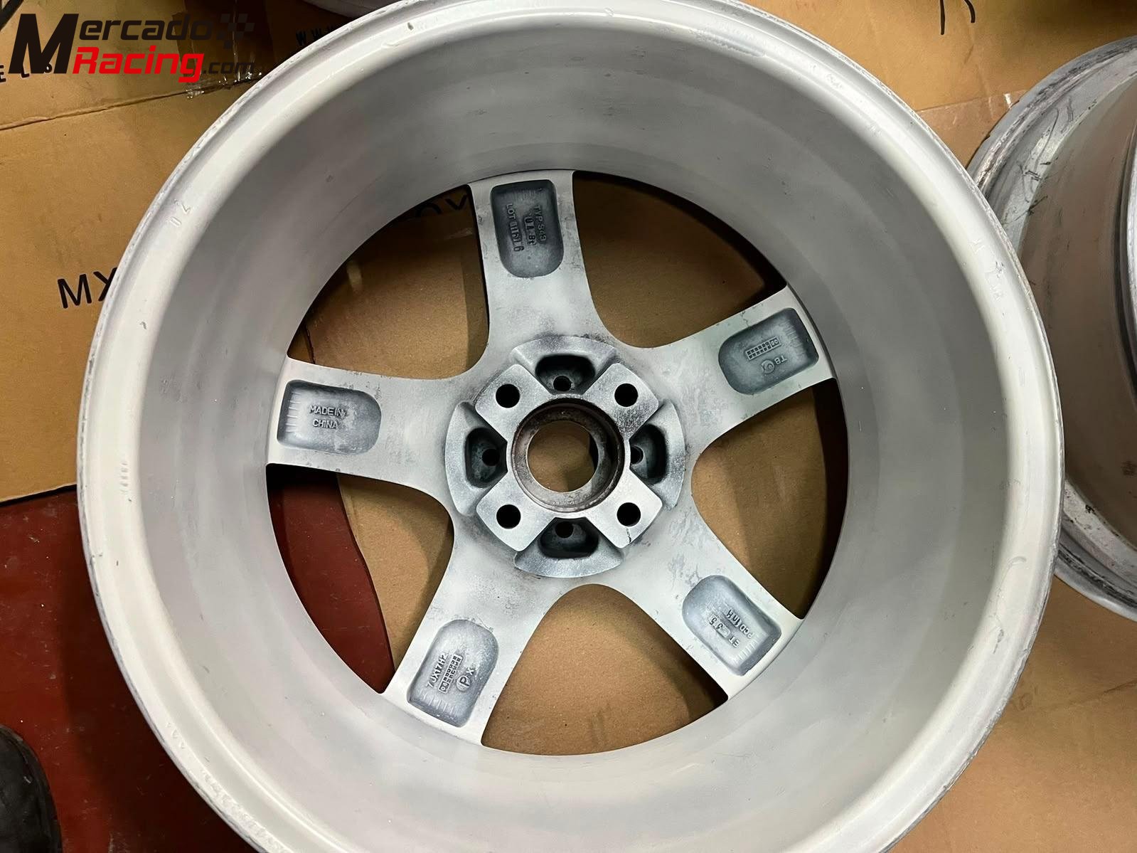 Juego de llantas 17” tornilleria 4x108  et35 