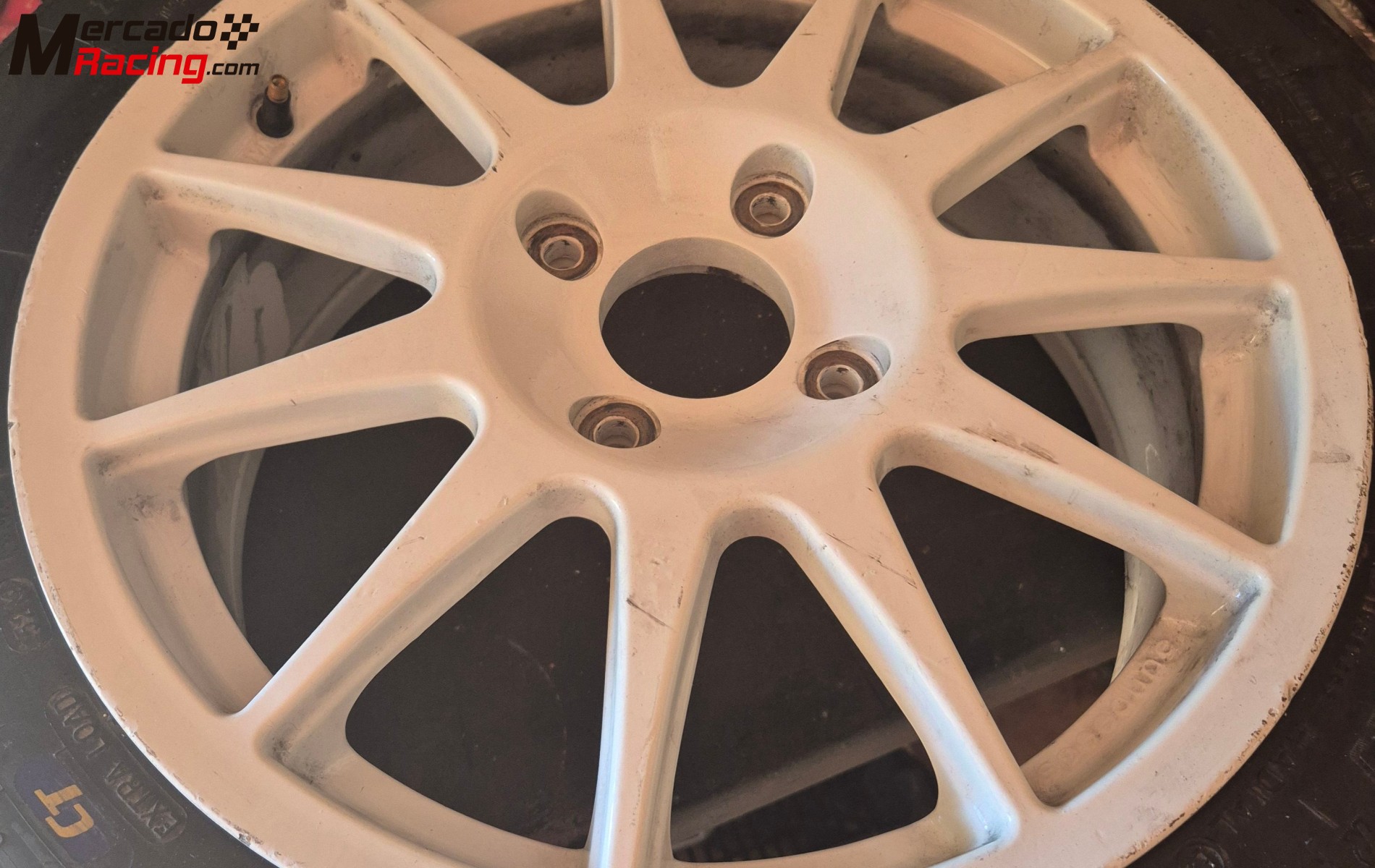 Vendo llantas 206 super 1600
