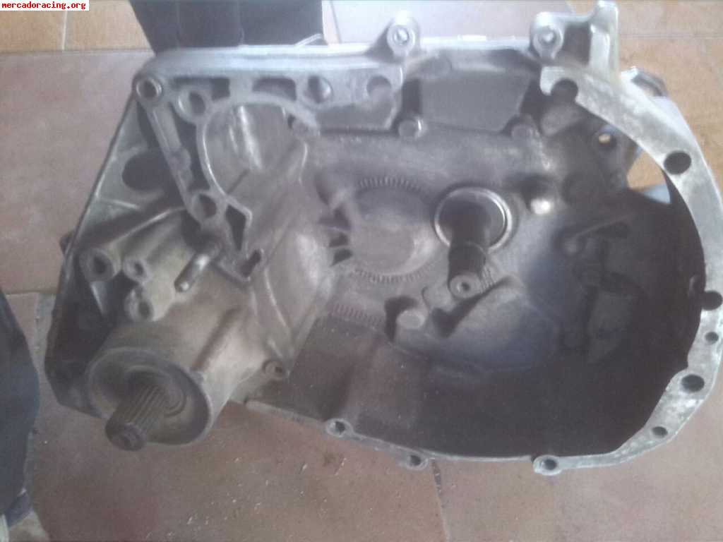 Se vende caja de cambios de renault clio 16v