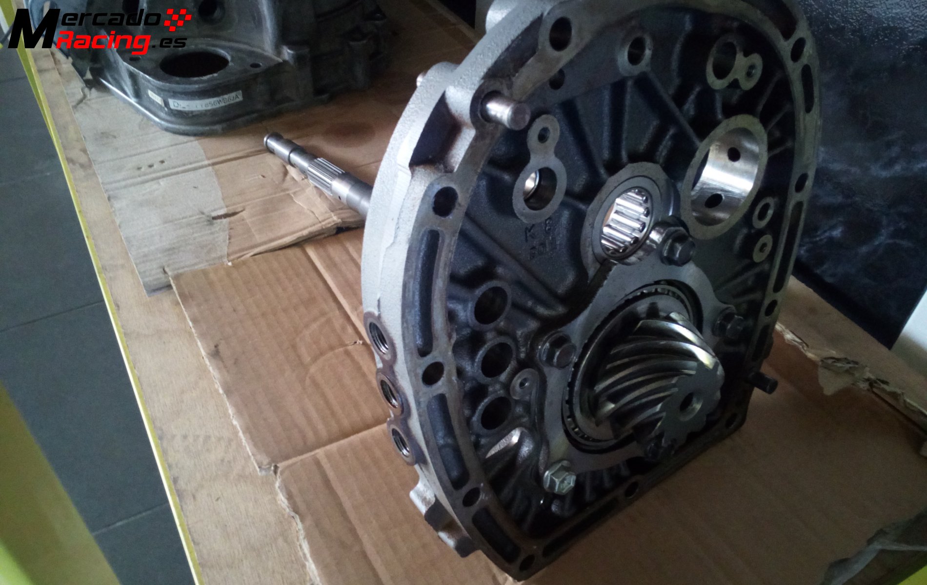 Caja crabots fia  subaru sti 2005 5000e