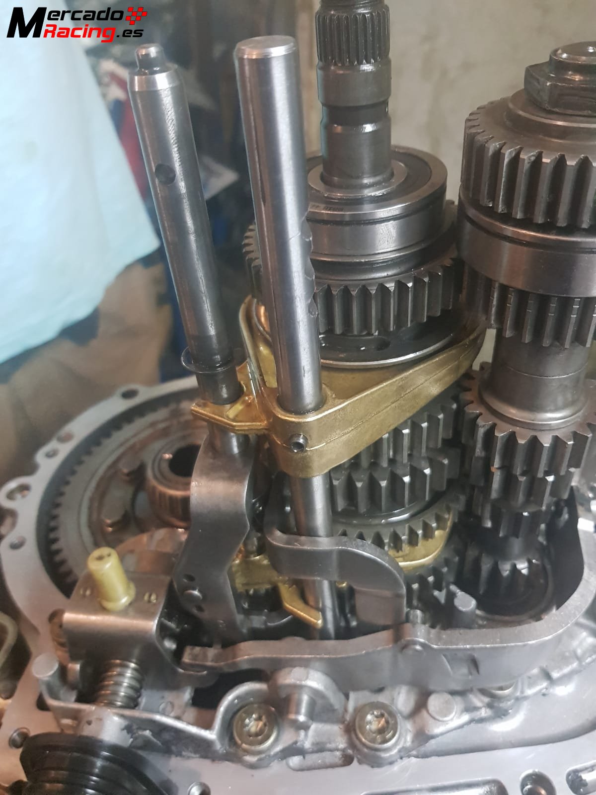 Se vende caja de cambios ma a crabots para saxo 106 ax marca omir