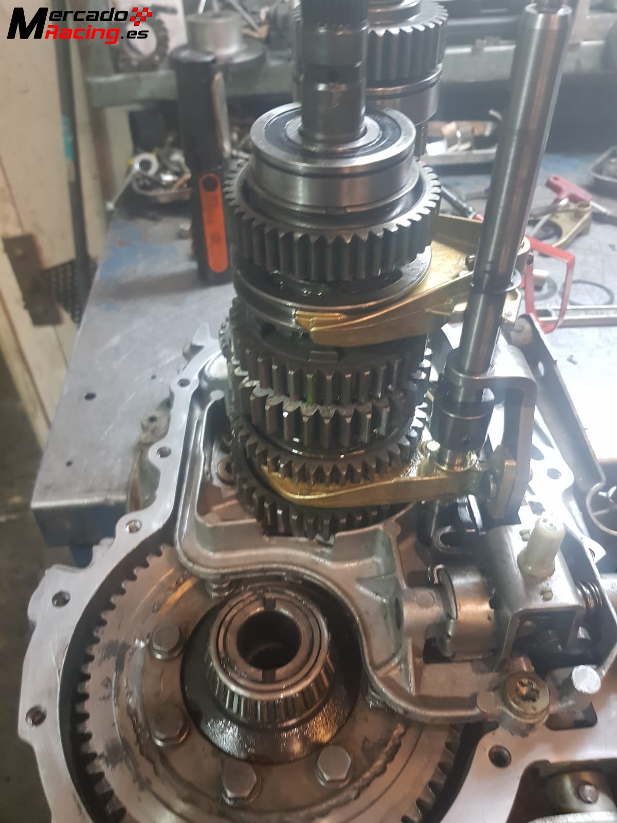 Se vende caja de cambios ma a crabots para saxo 106 ax marca omir