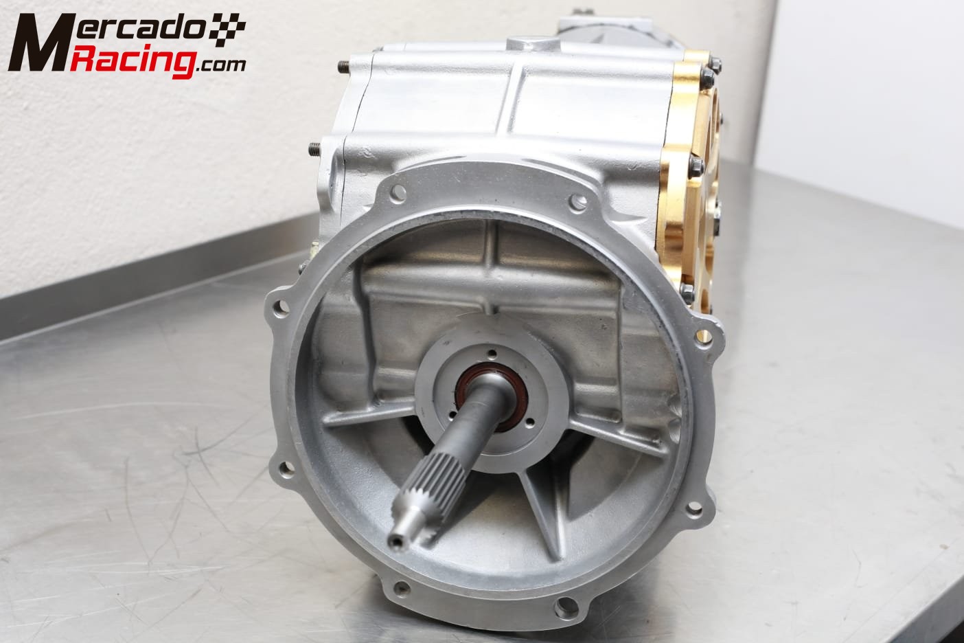 Gearbox for radical sr8