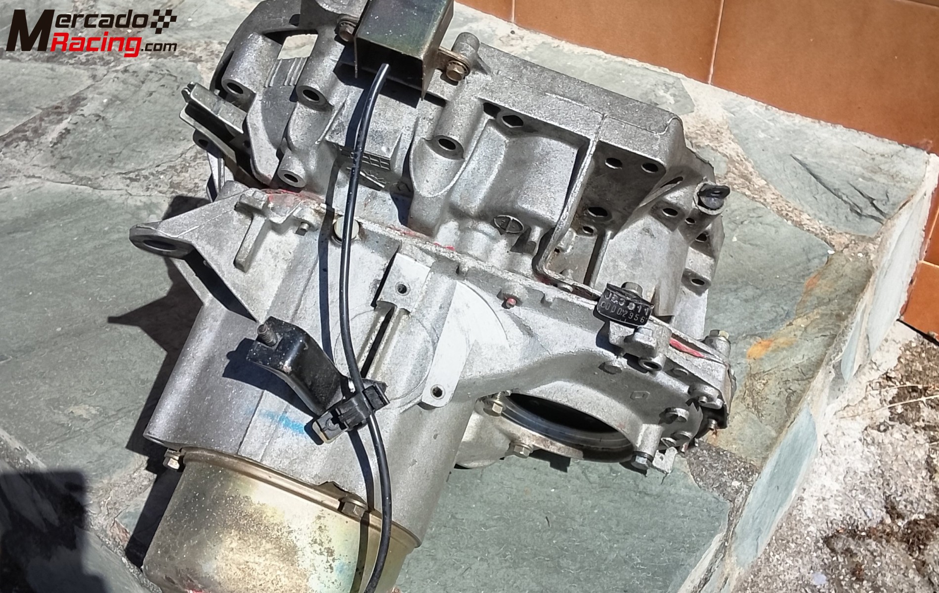 Se vende caja de cambios jb3 con autoblocante bacci romano y grupo cortó y relación cerrada revisa