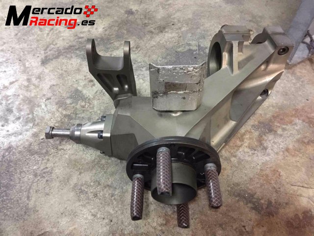 Vendo dos manguetas delanteras de ibiza kitcart evo 2 