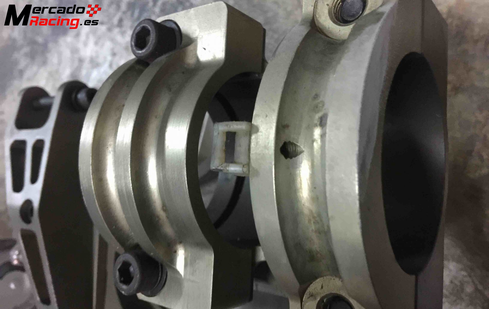 Vendo dos manguetas delanteras de ibiza kitcart evo 2 